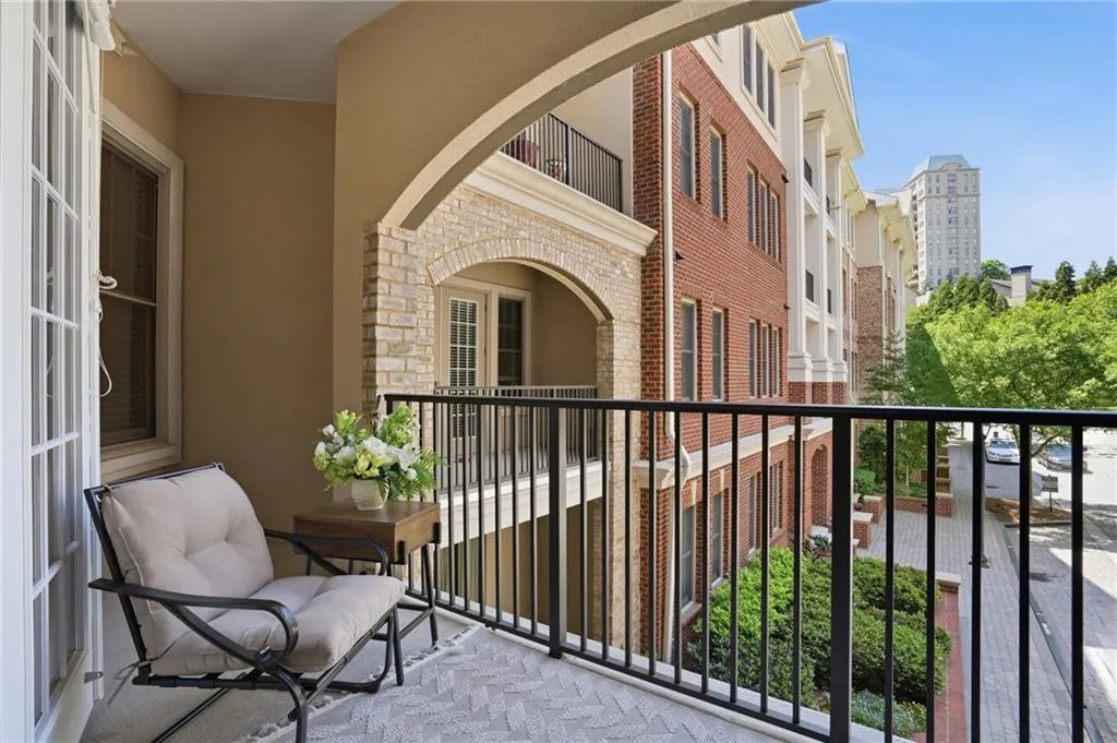 3621 Vinings Slope Se Unit 2325, Atlanta, Georgia 30339, 1 Bedroom Bedrooms, 0 ,1 BathroomBathrooms,Residential,For Sale,3621 Vinings Slope Se Unit 2325,7761902