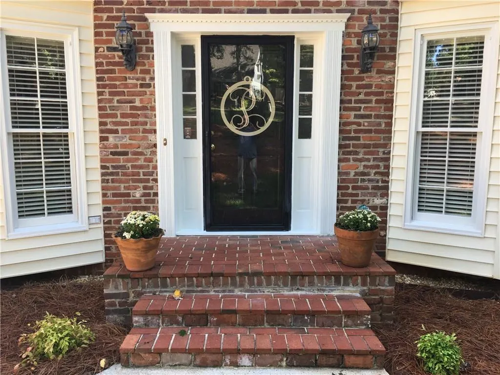 305 Madera Court, Sandy Springs, Georgia 30350, 4 Bedrooms Bedrooms, ,2 BathroomsBathrooms,Residential,Sold,305 Madera Court,5819558 305 Madera Court, Sandy Springs, Georgia 30350, 4 Bedrooms Bedrooms, ,2 BathroomsBathrooms,Residential,Sold,305 Madera Court,5819558