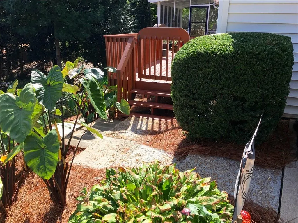 305 Madera Court, Sandy Springs, Georgia 30350, 4 Bedrooms Bedrooms, ,2 BathroomsBathrooms,Residential,Sold,305 Madera Court,5819558 305 Madera Court, Sandy Springs, Georgia 30350, 4 Bedrooms Bedrooms, ,2 BathroomsBathrooms,Residential,Sold,305 Madera Court,5819558