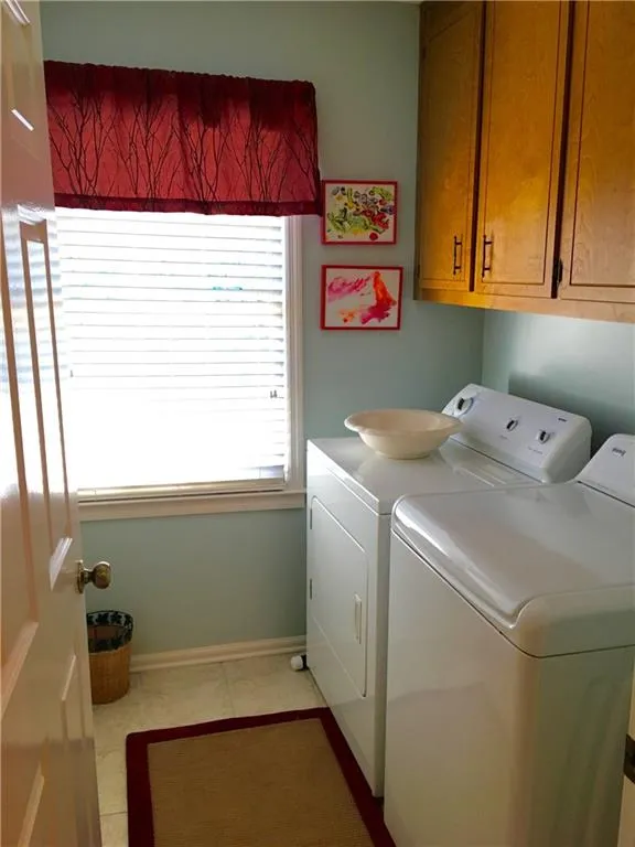 305 Madera Court, Sandy Springs, Georgia 30350, 4 Bedrooms Bedrooms, ,2 BathroomsBathrooms,Residential,Sold,305 Madera Court,5819558 305 Madera Court, Sandy Springs, Georgia 30350, 4 Bedrooms Bedrooms, ,2 BathroomsBathrooms,Residential,Sold,305 Madera Court,5819558