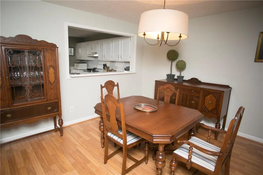 1138 Weatherstone Drive Ne, Atlanta, Georgia 30324, 2 Bedrooms Bedrooms, ,2 BathroomsBathrooms,Residential,Sold,1138 Weatherstone Drive Ne,5822671