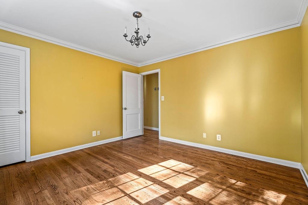 305 Thornwood Drive, Sandy Springs, Georgia 30328, 4 Bedrooms Bedrooms, ,3 BathroomsBathrooms,Residential,Sold,305 Thornwood Drive,7301299