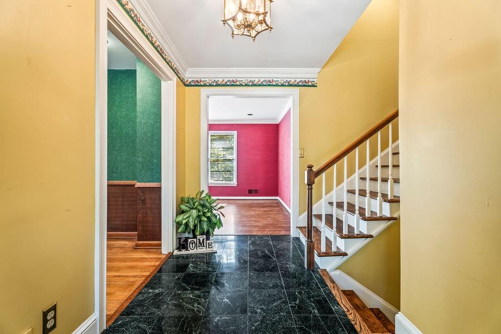 305 Thornwood Drive, Sandy Springs, Georgia 30328, 4 Bedrooms Bedrooms, ,3 BathroomsBathrooms,Residential,Sold,305 Thornwood Drive,7301299