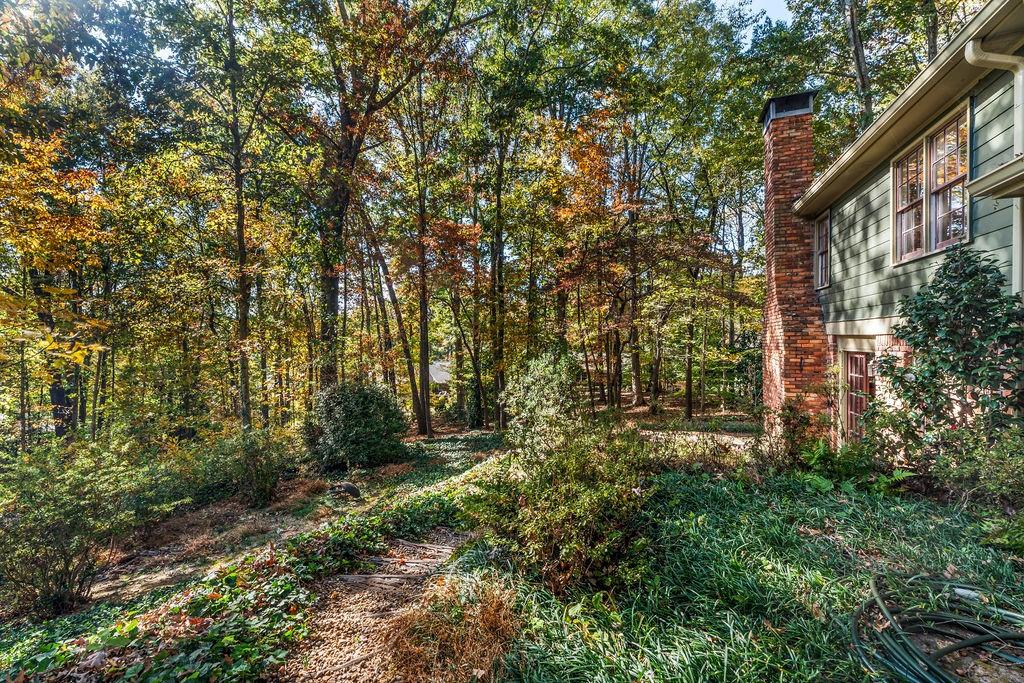 305 Thornwood Drive, Sandy Springs, Georgia 30328, 4 Bedrooms Bedrooms, ,3 BathroomsBathrooms,Residential,Sold,305 Thornwood Drive,7301299
