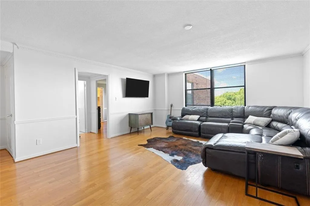 2965 Pharr Court South Nw Unit 817, Atlanta, Georgia 30305, 1 Bedroom Bedrooms, ,1 BathroomBathrooms,Residential,For Sale,2965 Pharr Court South Nw Unit 817,7597793