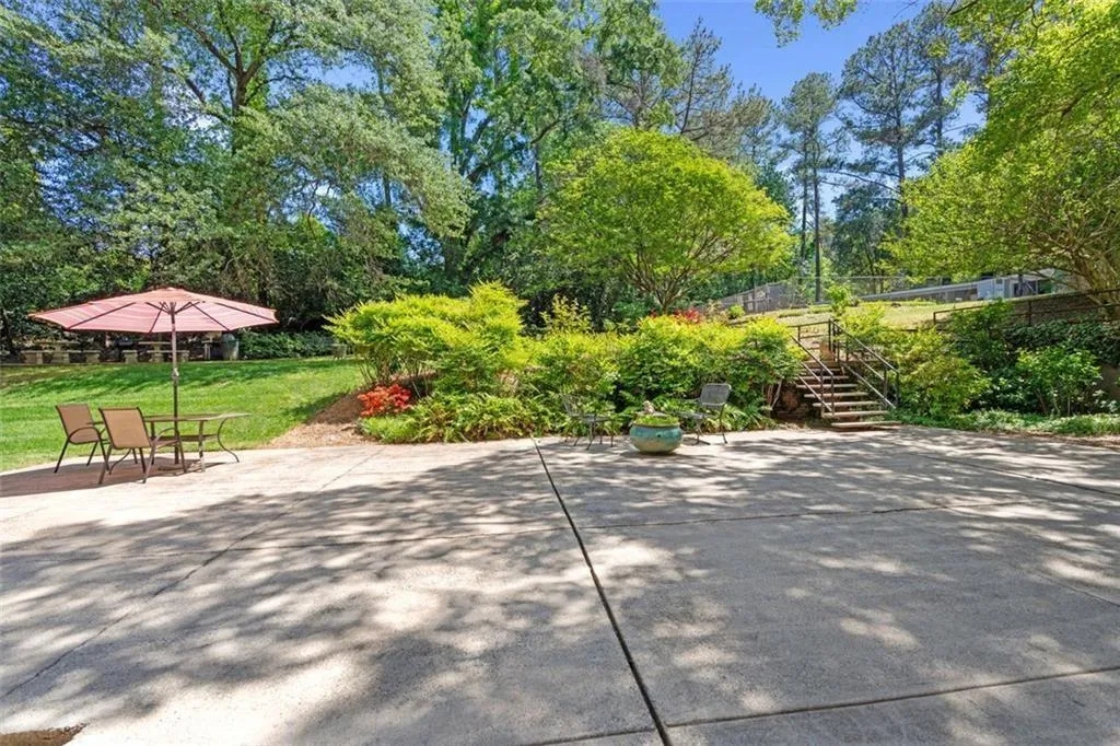 2965 Pharr Court South Nw Unit 817, Atlanta, Georgia 30305, 1 Bedroom Bedrooms, ,1 BathroomBathrooms,Residential,For Sale,2965 Pharr Court South Nw Unit 817,7597793