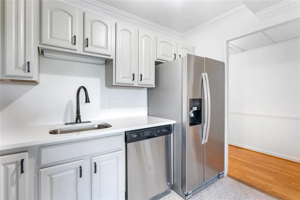 2965 Pharr Court South Nw Unit 817, Atlanta, Georgia 30305, 1 Bedroom Bedrooms, ,1 BathroomBathrooms,Residential,For Sale,2965 Pharr Court South Nw Unit 817,7597793