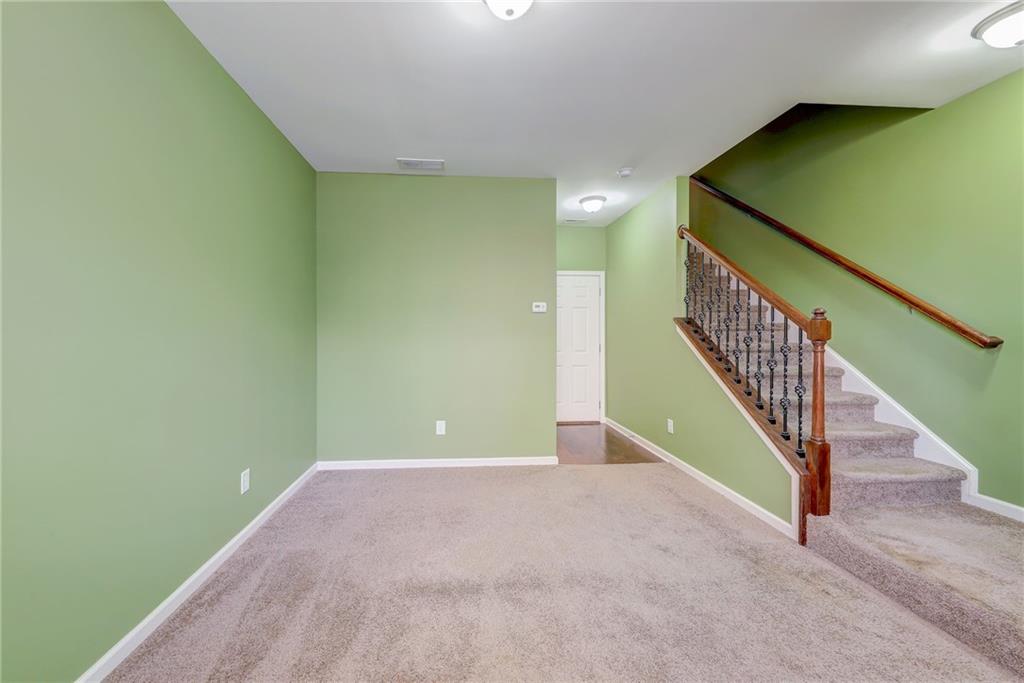 7595 Highland Bluff, Atlanta, Georgia 30328, 3 Bedrooms Bedrooms, ,3 BathroomsBathrooms,Residential,Sold,7595 Highland Bluff,7321283