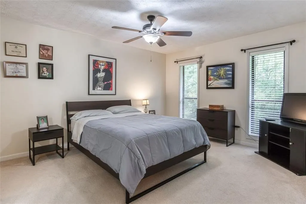909 Woodcliff Drive, Atlanta, Georgia 30350, 2 Bedrooms Bedrooms, ,2 BathroomsBathrooms,Residential,Sold,909 Woodcliff Drive,6878849