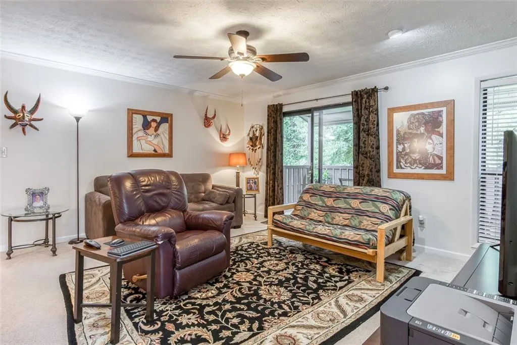 909 Woodcliff Drive, Atlanta, Georgia 30350, 2 Bedrooms Bedrooms, ,2 BathroomsBathrooms,Residential,Sold,909 Woodcliff Drive,6878849