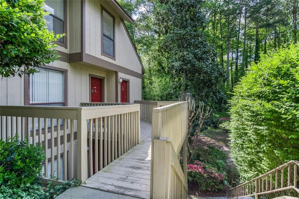 909 Woodcliff Drive, Atlanta, Georgia 30350, 2 Bedrooms Bedrooms, ,2 BathroomsBathrooms,Residential,Sold,909 Woodcliff Drive,6878849