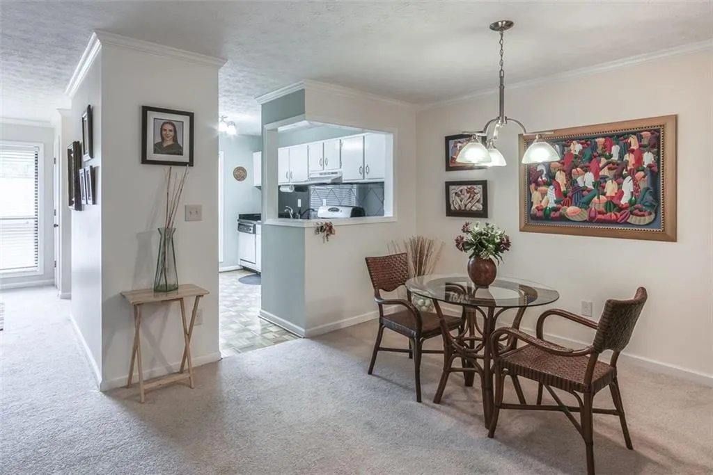 909 Woodcliff Drive, Atlanta, Georgia 30350, 2 Bedrooms Bedrooms, ,2 BathroomsBathrooms,Residential,Sold,909 Woodcliff Drive,6878849