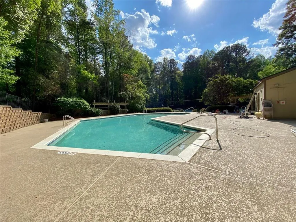 909 Woodcliff Drive, Atlanta, Georgia 30350, 2 Bedrooms Bedrooms, ,2 BathroomsBathrooms,Residential,Sold,909 Woodcliff Drive,6878849