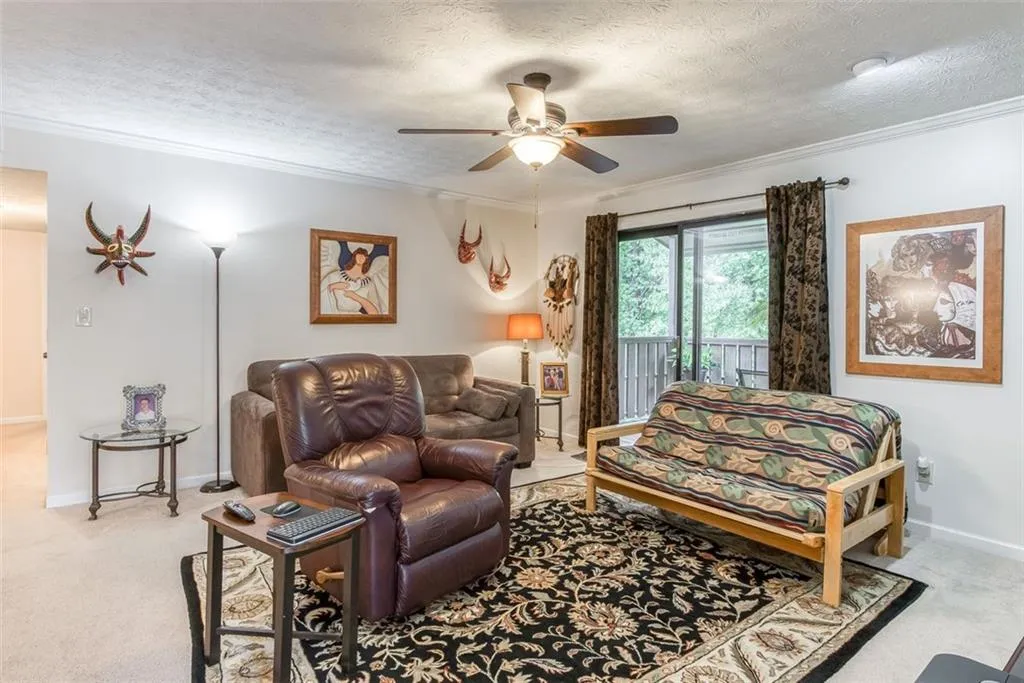 909 Woodcliff Drive, Atlanta, Georgia 30350, 2 Bedrooms Bedrooms, ,2 BathroomsBathrooms,Residential,Sold,909 Woodcliff Drive,6878849
