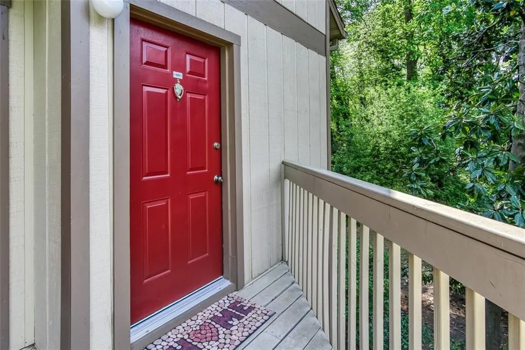 909 Woodcliff Drive, Atlanta, Georgia 30350, 2 Bedrooms Bedrooms, ,2 BathroomsBathrooms,Residential,Sold,909 Woodcliff Drive,6878849