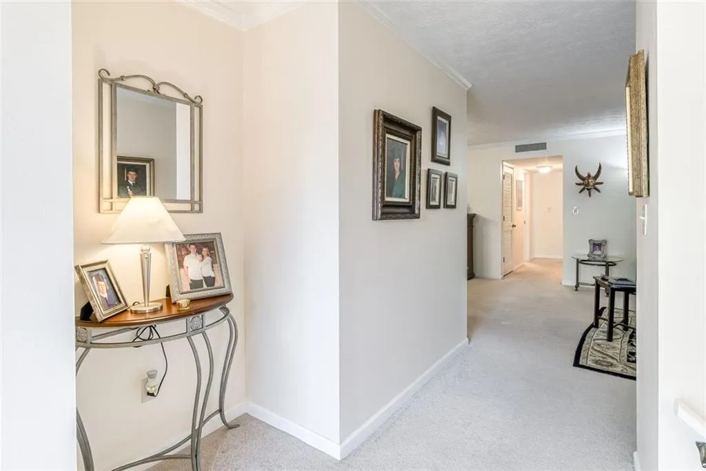 909 Woodcliff Drive, Atlanta, Georgia 30350, 2 Bedrooms Bedrooms, ,2 BathroomsBathrooms,Residential,Sold,909 Woodcliff Drive,6878849