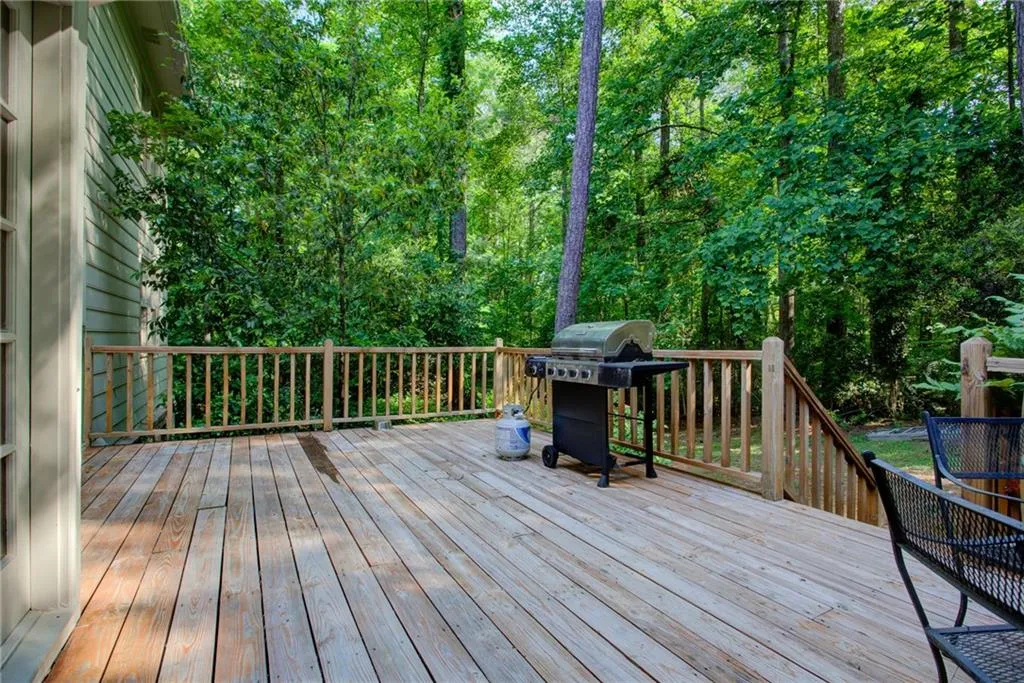 8025 River Circle, Sandy Springs, Georgia 30350, 4 Bedrooms Bedrooms, ,2 BathroomsBathrooms,Residential,Sold,8025 River Circle,7045457