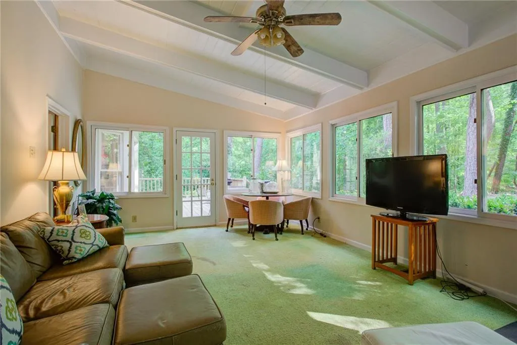 8025 River Circle, Sandy Springs, Georgia 30350, 4 Bedrooms Bedrooms, ,2 BathroomsBathrooms,Residential,Sold,8025 River Circle,7045457