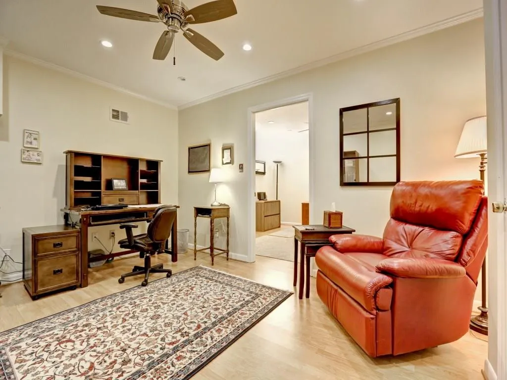 281 The South Chace, Sandy Springs, Georgia 30328, 3 Bedrooms Bedrooms, ,2 BathroomsBathrooms,Residential,Sold,281 The South Chace,5620133