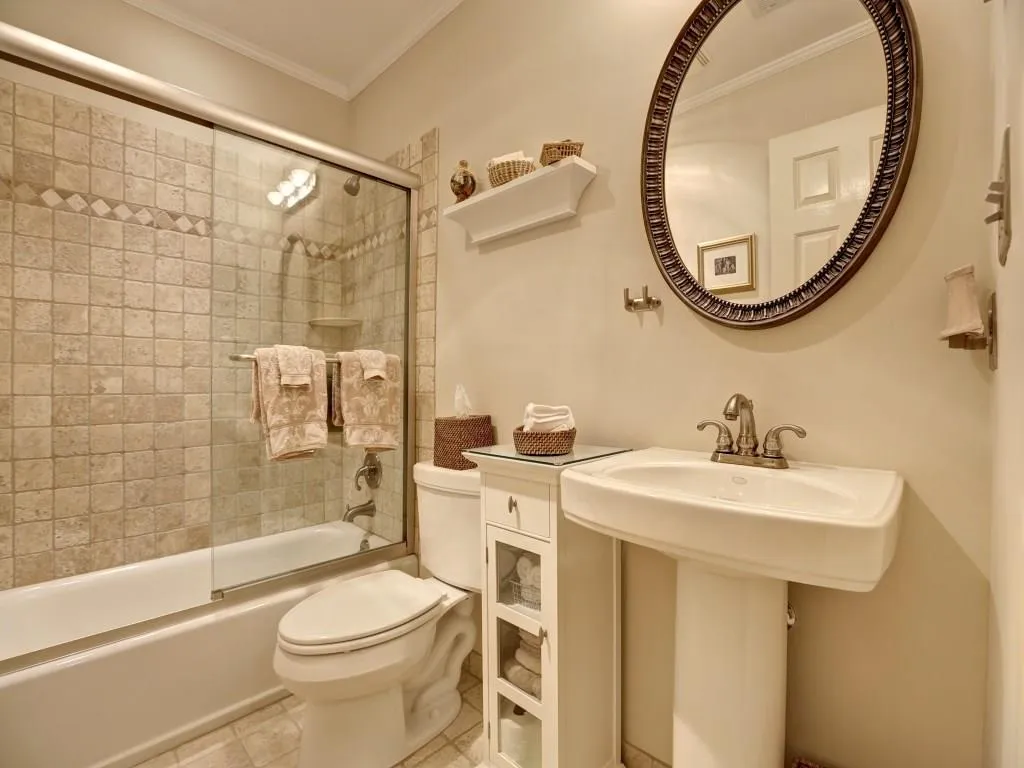 281 The South Chace, Sandy Springs, Georgia 30328, 3 Bedrooms Bedrooms, ,2 BathroomsBathrooms,Residential,Sold,281 The South Chace,5620133
