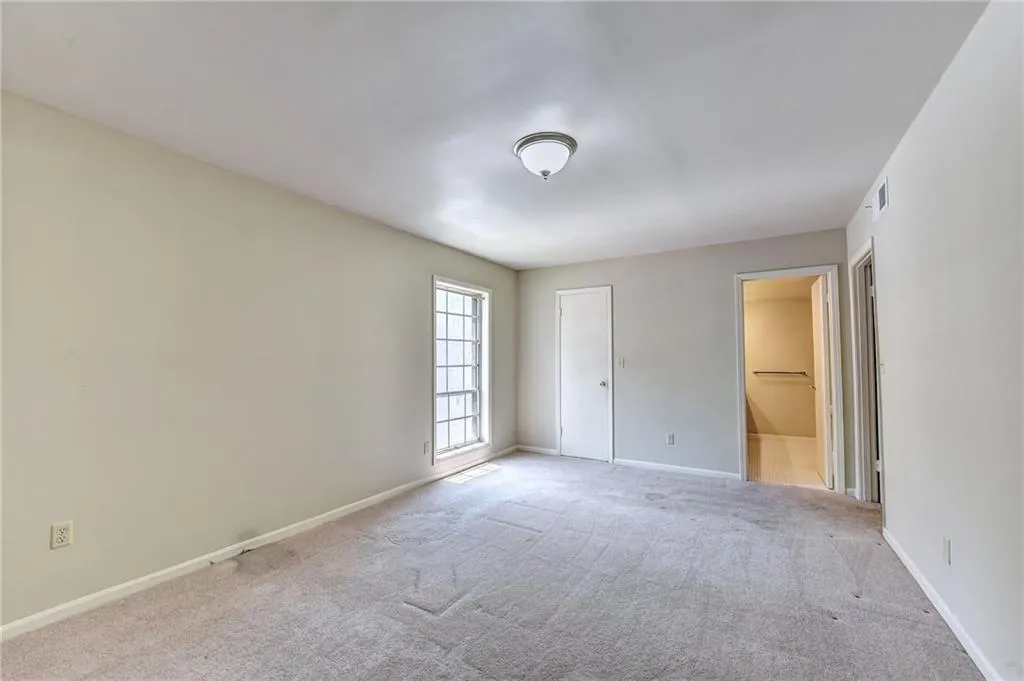 6851 Roswell Road Unit H5, Sandy Springs, Georgia 30328, 2 Bedrooms Bedrooms, ,2 BathroomsBathrooms,Residential,Sold,6851 Roswell Road Unit H5,6887707
