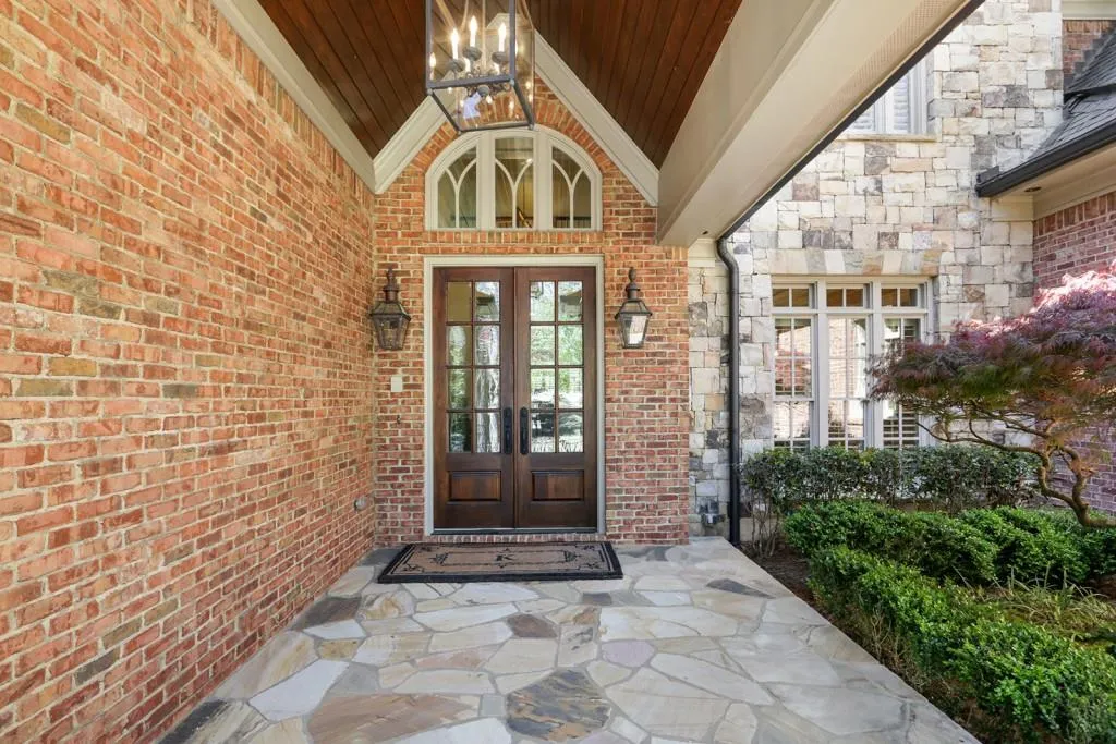 4780 Merlendale Court, Atlanta, Georgia 30327, 5 Bedrooms Bedrooms, ,5 BathroomsBathrooms,Residential,Sold,4780 Merlendale Court,6529181