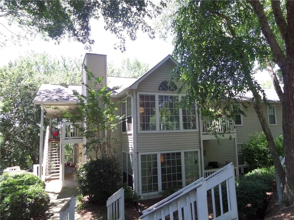 705 Gettysburg Place, Sandy Springs, Georgia 30350, 2 Bedrooms Bedrooms, ,1 BathroomBathrooms,Residential,Sold,705 Gettysburg Place,5748236