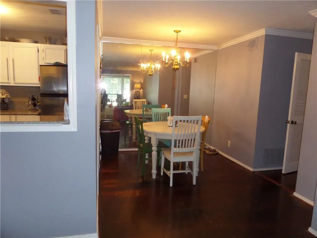 705 Gettysburg Place, Sandy Springs, Georgia 30350, 2 Bedrooms Bedrooms, ,1 BathroomBathrooms,Residential,Sold,705 Gettysburg Place,5748236