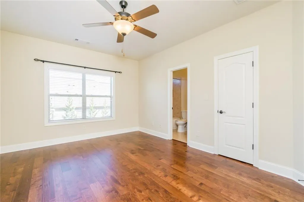 940 Delaronde Court, Sandy Springs, Georgia 30328, 3 Bedrooms Bedrooms, ,3 BathroomsBathrooms,Residential,Sold,940 Delaronde Court,5957303