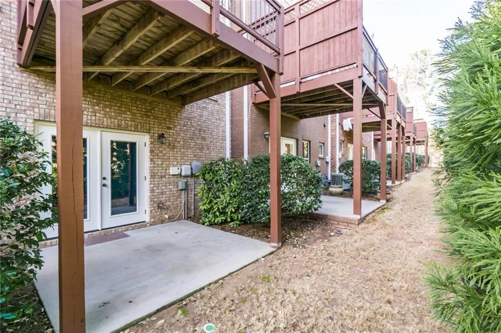 940 Delaronde Court, Sandy Springs, Georgia 30328, 3 Bedrooms Bedrooms, ,3 BathroomsBathrooms,Residential,Sold,940 Delaronde Court,5957303