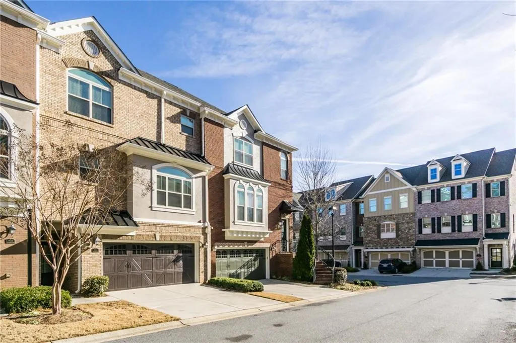 940 Delaronde Court, Sandy Springs, Georgia 30328, 3 Bedrooms Bedrooms, ,3 BathroomsBathrooms,Residential,Sold,940 Delaronde Court,5957303
