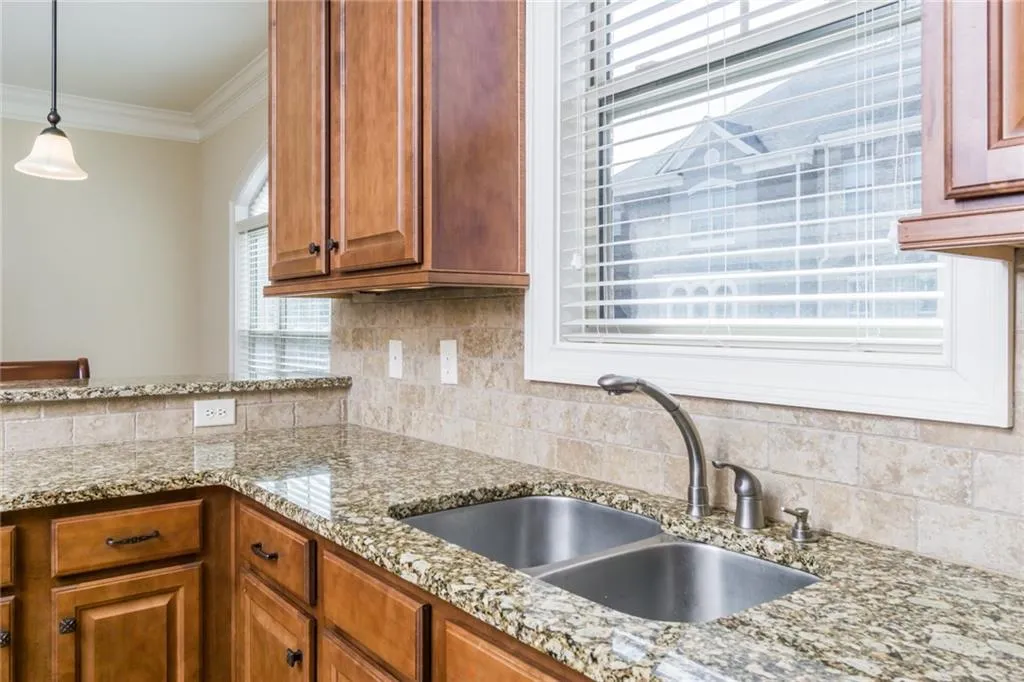 940 Delaronde Court, Sandy Springs, Georgia 30328, 3 Bedrooms Bedrooms, ,3 BathroomsBathrooms,Residential,Sold,940 Delaronde Court,5957303