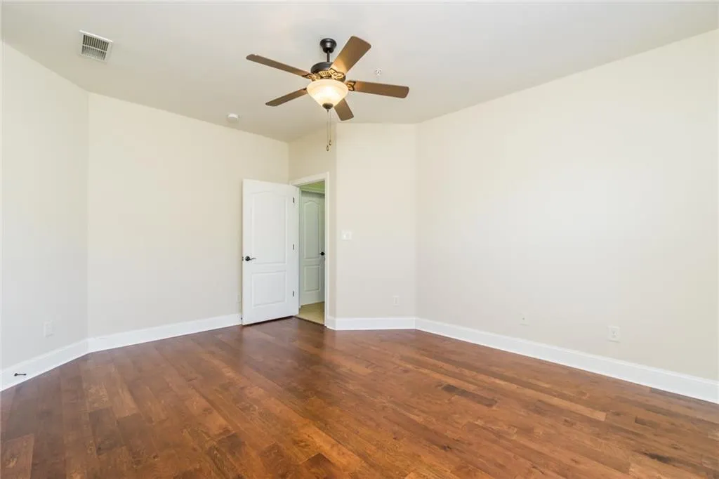 940 Delaronde Court, Sandy Springs, Georgia 30328, 3 Bedrooms Bedrooms, ,3 BathroomsBathrooms,Residential,Sold,940 Delaronde Court,5957303