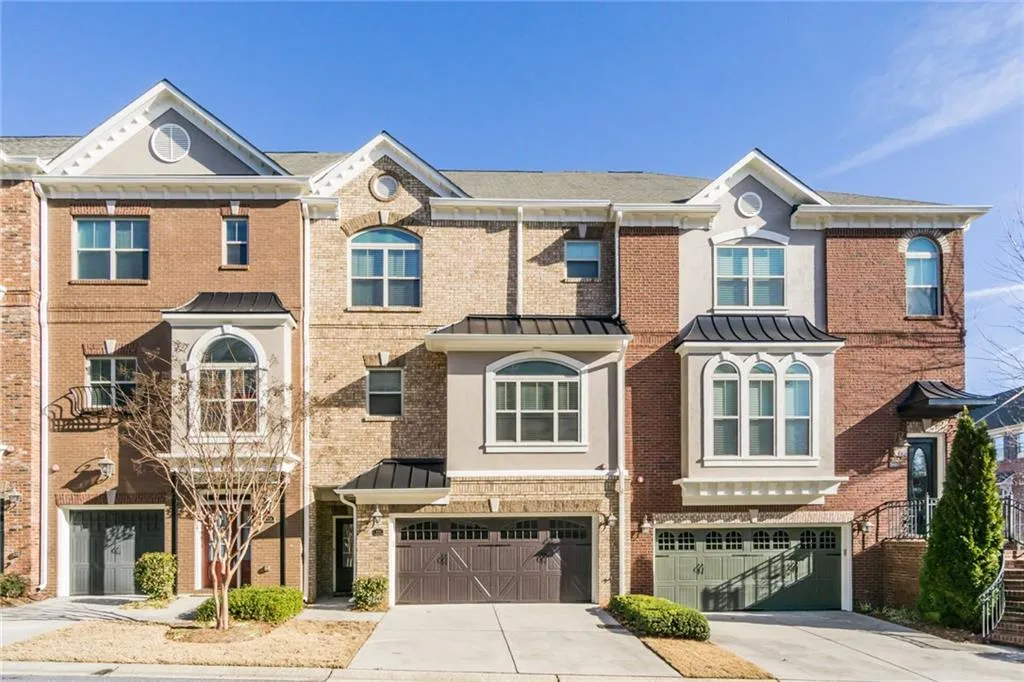 940 Delaronde Court, Sandy Springs, Georgia 30328, 3 Bedrooms Bedrooms, ,3 BathroomsBathrooms,Residential,Sold,940 Delaronde Court,5957303