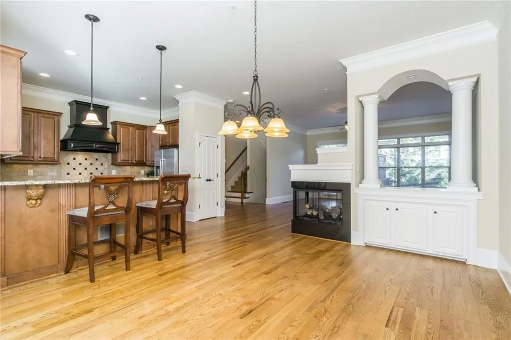 940 Delaronde Court, Sandy Springs, Georgia 30328, 3 Bedrooms Bedrooms, ,3 BathroomsBathrooms,Residential,Sold,940 Delaronde Court,5957303