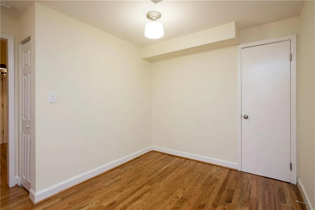 5260 Chemin De Vie, Atlanta, Georgia 30342, 3 Bedrooms Bedrooms, ,2 BathroomsBathrooms,Residential,Sold,5260 Chemin De Vie,6072390