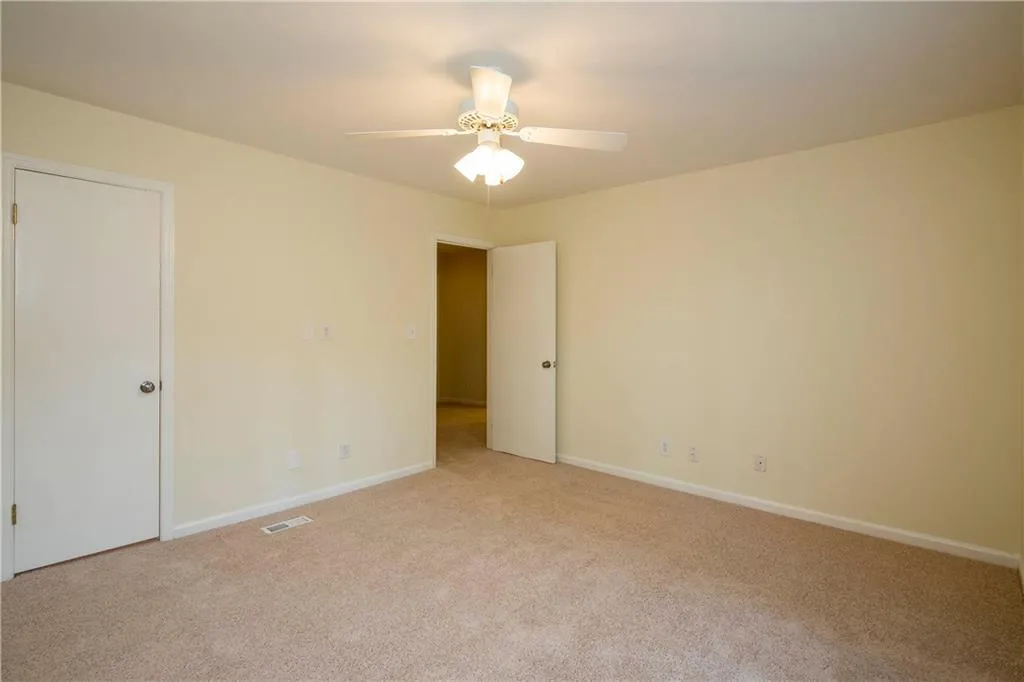 5260 Chemin De Vie, Atlanta, Georgia 30342, 3 Bedrooms Bedrooms, ,2 BathroomsBathrooms,Residential,Sold,5260 Chemin De Vie,6072390