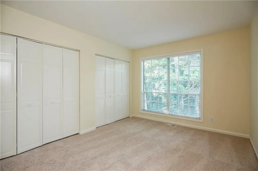 5260 Chemin De Vie, Atlanta, Georgia 30342, 3 Bedrooms Bedrooms, ,2 BathroomsBathrooms,Residential,Sold,5260 Chemin De Vie,6072390