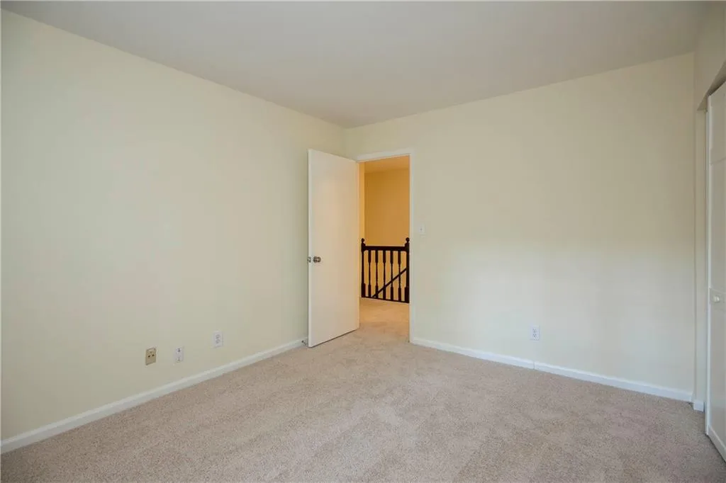 5260 Chemin De Vie, Atlanta, Georgia 30342, 3 Bedrooms Bedrooms, ,2 BathroomsBathrooms,Residential,Sold,5260 Chemin De Vie,6072390