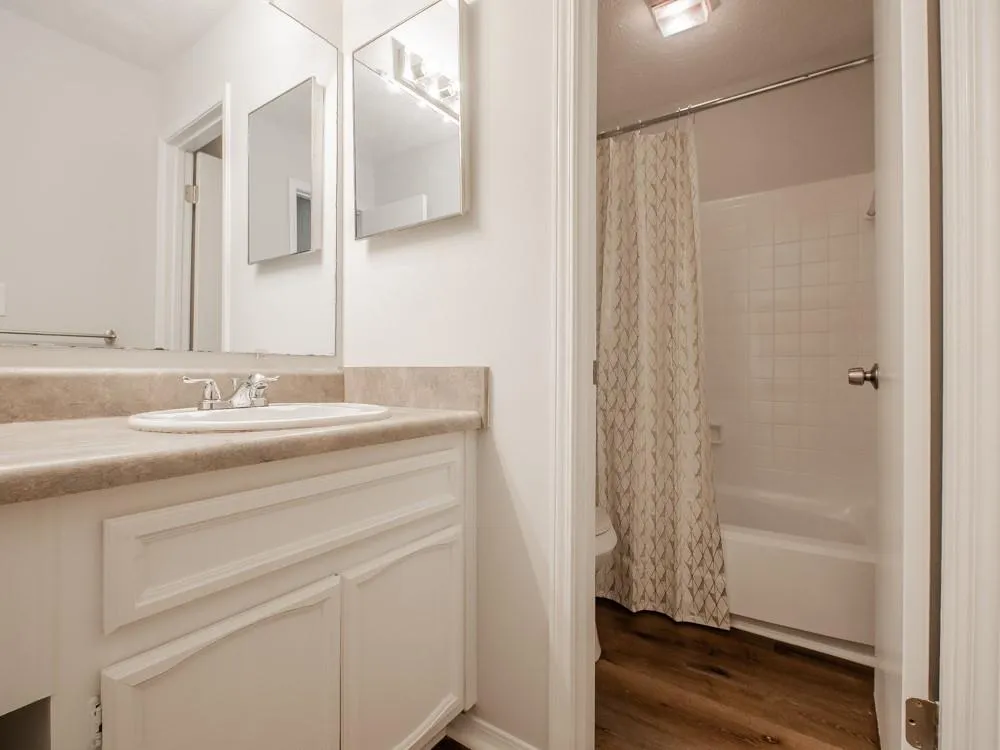 504 Vicksburg Place, Atlanta, Georgia 30350, 3 Bedrooms Bedrooms, ,2 BathroomsBathrooms,Residential,Sold,504 Vicksburg Place,6612038