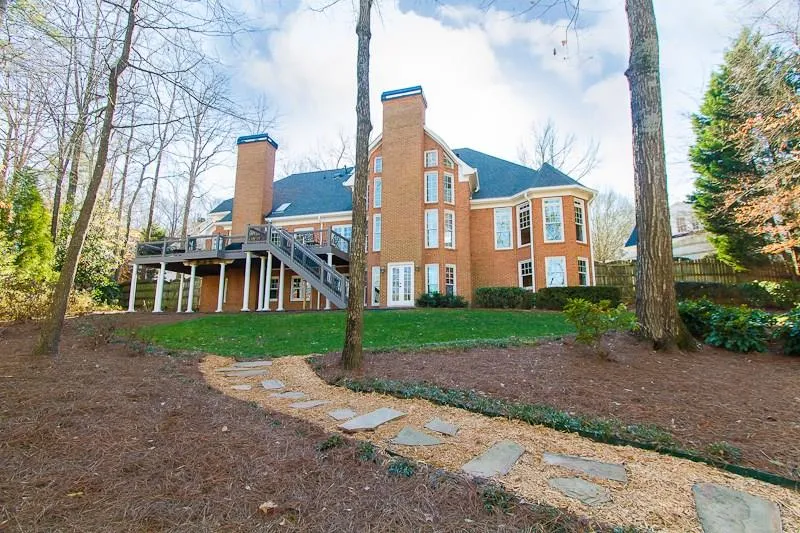 10 The Croft, Sandy Springs, Georgia 30342, 4 Bedrooms Bedrooms, ,5 BathroomsBathrooms,Residential,Sold,10 The Croft,5643467