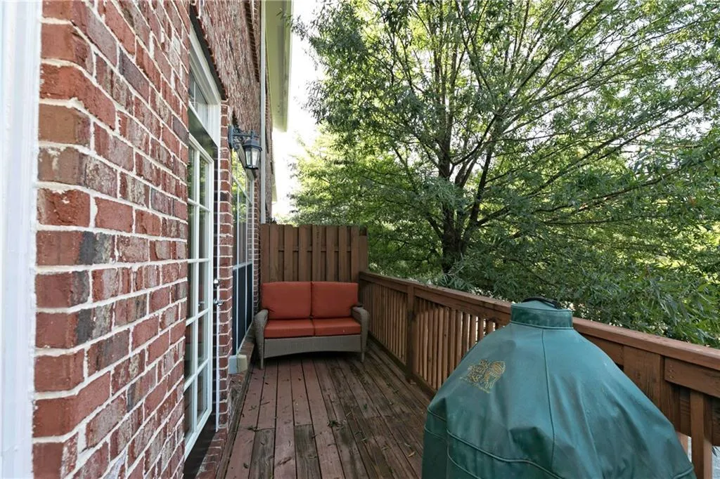 5448 Glenridge View, Atlanta, Georgia 30342, 3 Bedrooms Bedrooms, ,3 BathroomsBathrooms,Residential,Sold,5448 Glenridge View,5907647 5448 Glenridge View, Atlanta, Georgia 30342, 3 Bedrooms Bedrooms, ,3 BathroomsBathrooms,Residential,Sold,5448 Glenridge View,5907647