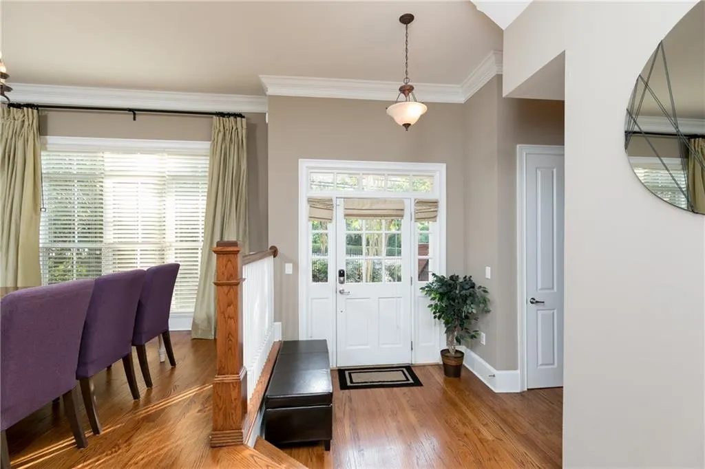 5448 Glenridge View, Atlanta, Georgia 30342, 3 Bedrooms Bedrooms, ,3 BathroomsBathrooms,Residential,Sold,5448 Glenridge View,5907647 5448 Glenridge View, Atlanta, Georgia 30342, 3 Bedrooms Bedrooms, ,3 BathroomsBathrooms,Residential,Sold,5448 Glenridge View,5907647