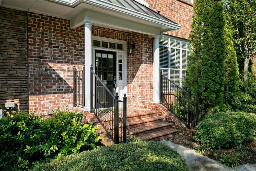 5448 Glenridge View, Atlanta, Georgia 30342, 3 Bedrooms Bedrooms, ,3 BathroomsBathrooms,Residential,Sold,5448 Glenridge View,5907647 5448 Glenridge View, Atlanta, Georgia 30342, 3 Bedrooms Bedrooms, ,3 BathroomsBathrooms,Residential,Sold,5448 Glenridge View,5907647