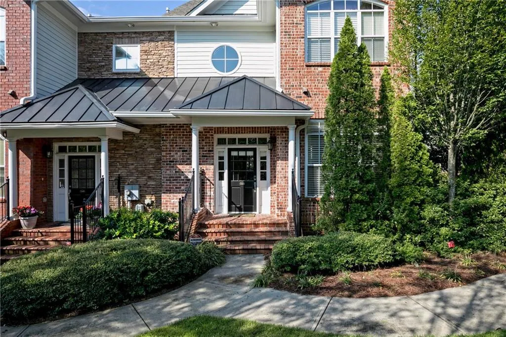 5448 Glenridge View, Atlanta, Georgia 30342, 3 Bedrooms Bedrooms, ,3 BathroomsBathrooms,Residential,Sold,5448 Glenridge View,5907647 5448 Glenridge View, Atlanta, Georgia 30342, 3 Bedrooms Bedrooms, ,3 BathroomsBathrooms,Residential,Sold,5448 Glenridge View,5907647