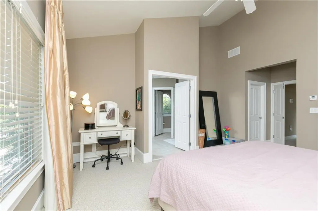 5448 Glenridge View, Atlanta, Georgia 30342, 3 Bedrooms Bedrooms, ,3 BathroomsBathrooms,Residential,Sold,5448 Glenridge View,5907647 5448 Glenridge View, Atlanta, Georgia 30342, 3 Bedrooms Bedrooms, ,3 BathroomsBathrooms,Residential,Sold,5448 Glenridge View,5907647