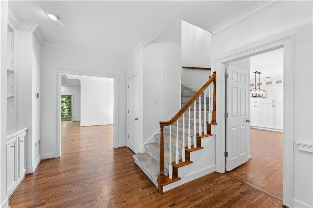 445 Greenlaurel Drive, Sandy Springs, Georgia 30342, 4 Bedrooms Bedrooms, ,3 BathroomsBathrooms,Residential,Sold,445 Greenlaurel Drive,7251071