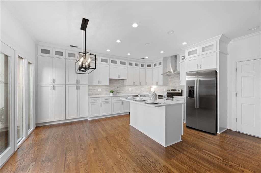 445 Greenlaurel Drive, Sandy Springs, Georgia 30342, 4 Bedrooms Bedrooms, ,3 BathroomsBathrooms,Residential,Sold,445 Greenlaurel Drive,7251071