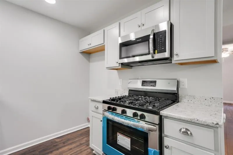 6900 Roswell Road Unit P4, Sandy Springs, Georgia 30328, 4 Bedrooms Bedrooms, ,2 BathroomsBathrooms,Residential,Sold,6900 Roswell Road Unit P4,6720540