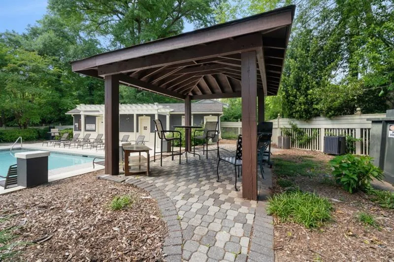 6900 Roswell Road Unit P4, Sandy Springs, Georgia 30328, 4 Bedrooms Bedrooms, ,2 BathroomsBathrooms,Residential,Sold,6900 Roswell Road Unit P4,6720540